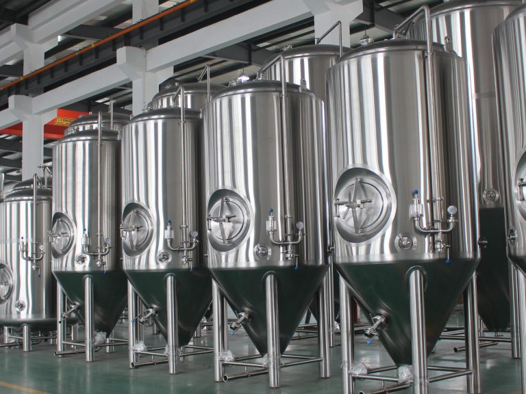 Cuves de fermentation de bière | Équipement Ske