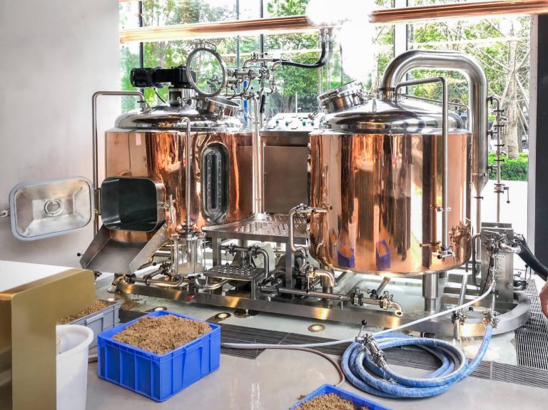 Luxury Brewpub Equipment|Copper Brewhouse Auction|Turnkey Brewery ...