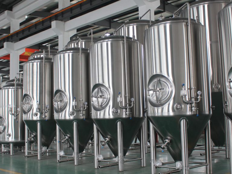 tanques de fermentação de cerveja