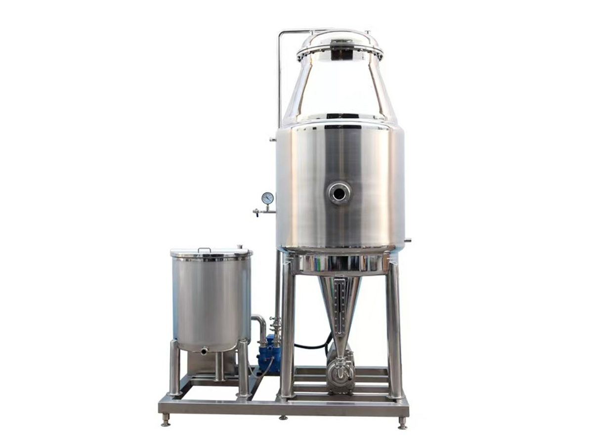 Vacuum degassing equipment installed on a brewery process line