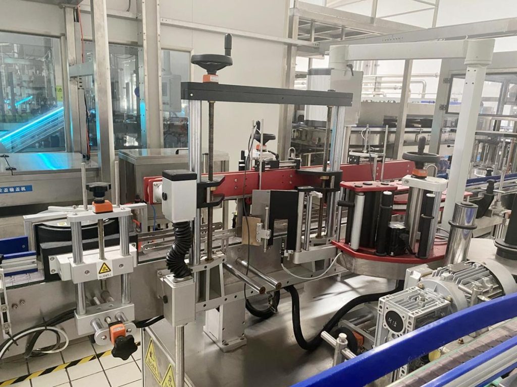Double-Side-Labeling-Machine
